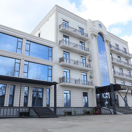 Status Hotel Karşı Dış mekan fotoğraf