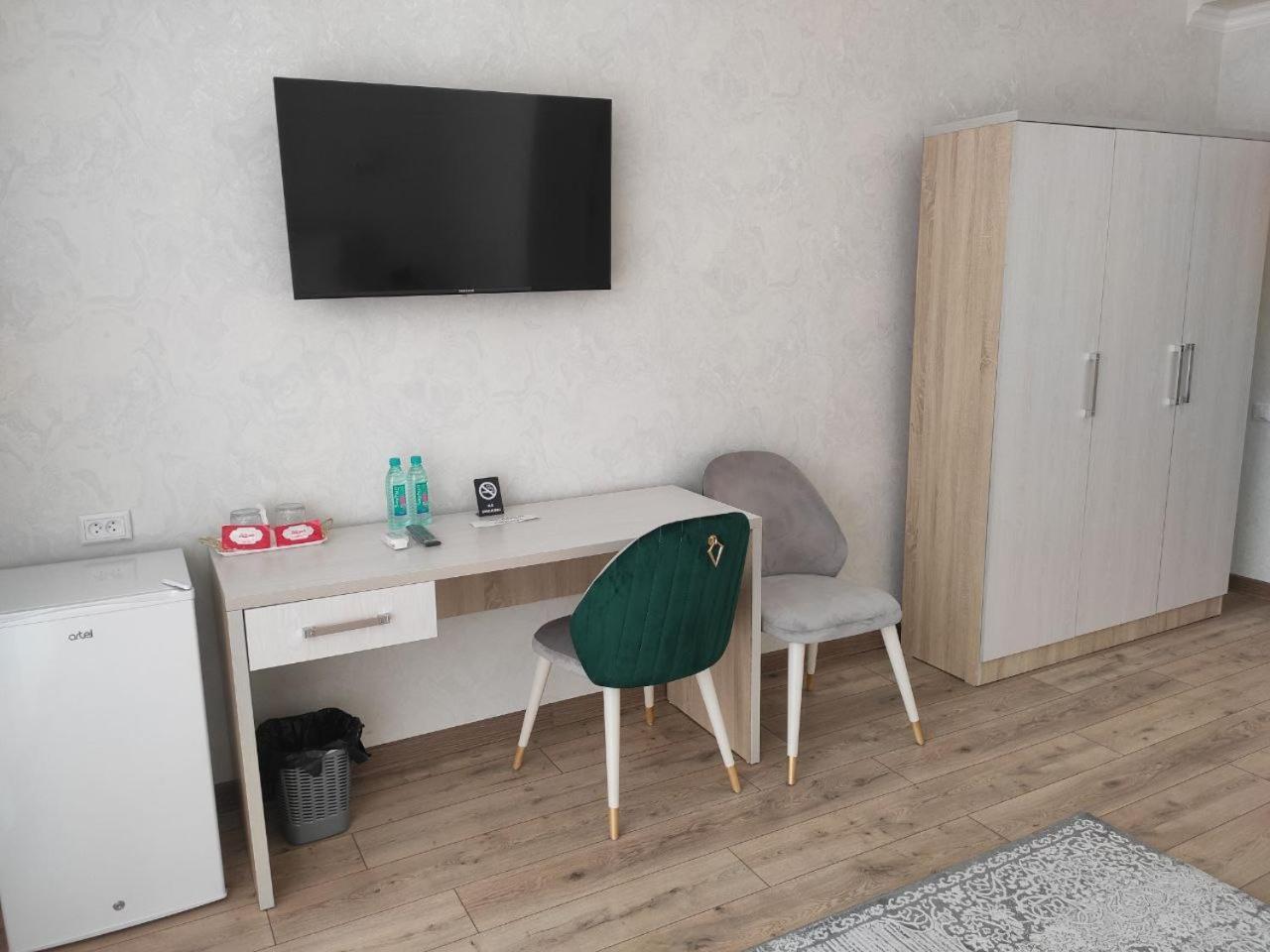 Status Hotel Karşı Dış mekan fotoğraf