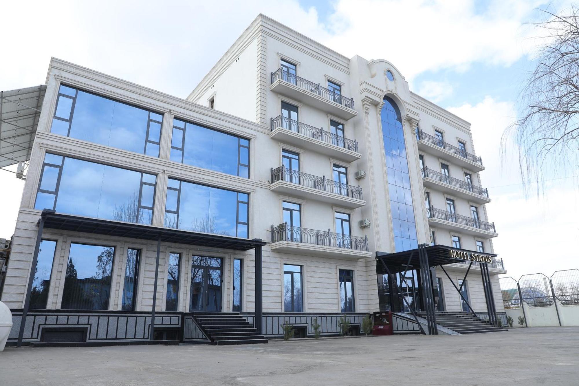 Status Hotel Karşı Dış mekan fotoğraf