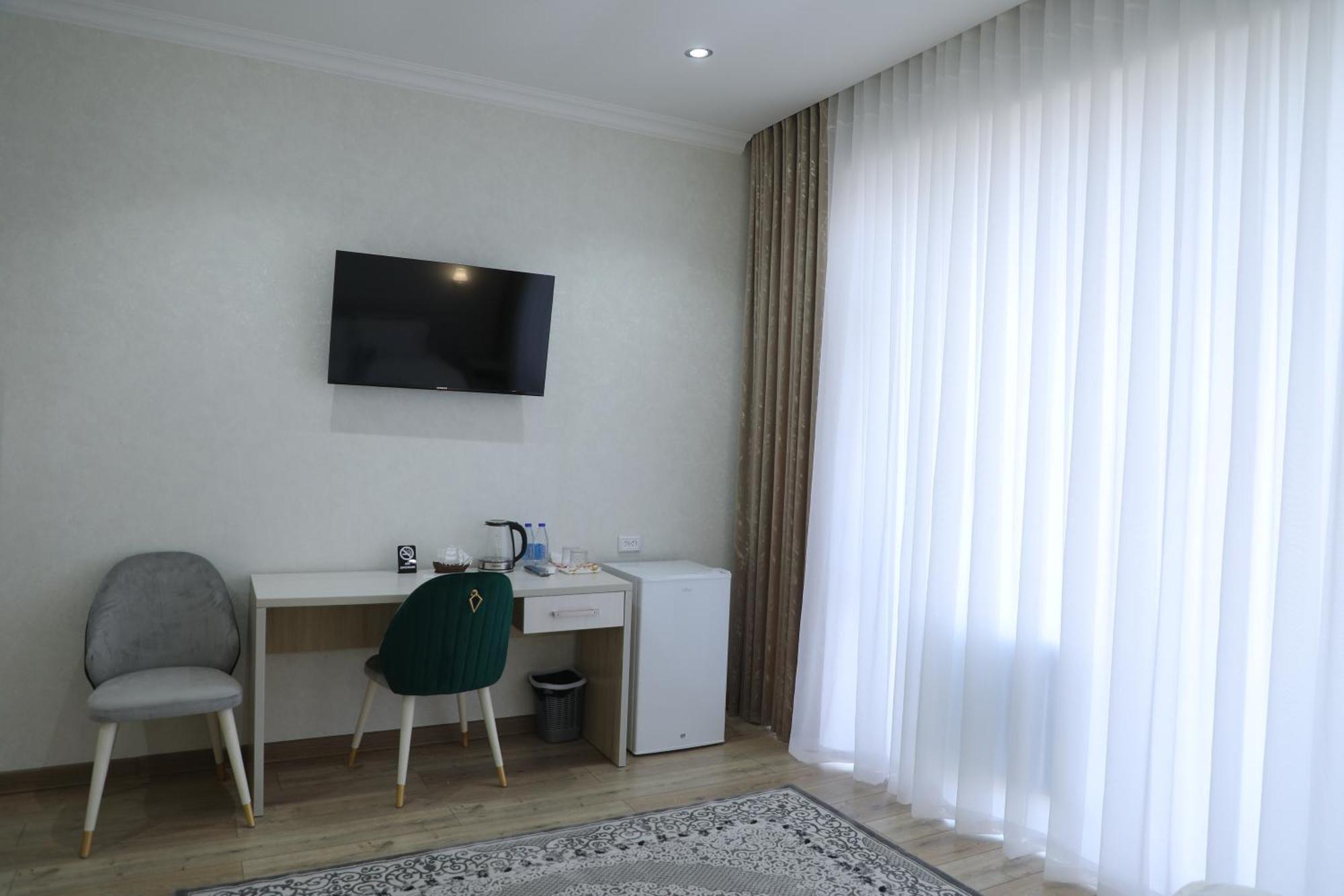 Status Hotel Karşı Dış mekan fotoğraf